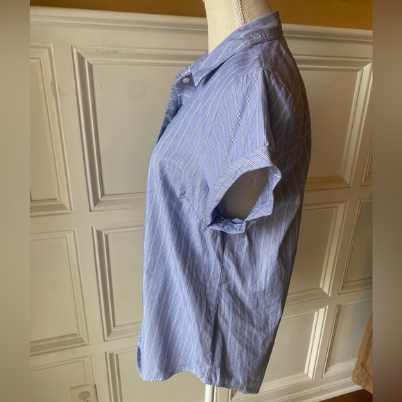❌SOLD❌ J CREW LARGE BLUE WHITE STRIPED BUTTON UP ROLL SLEEVE COTTON - Picture 3 of 6